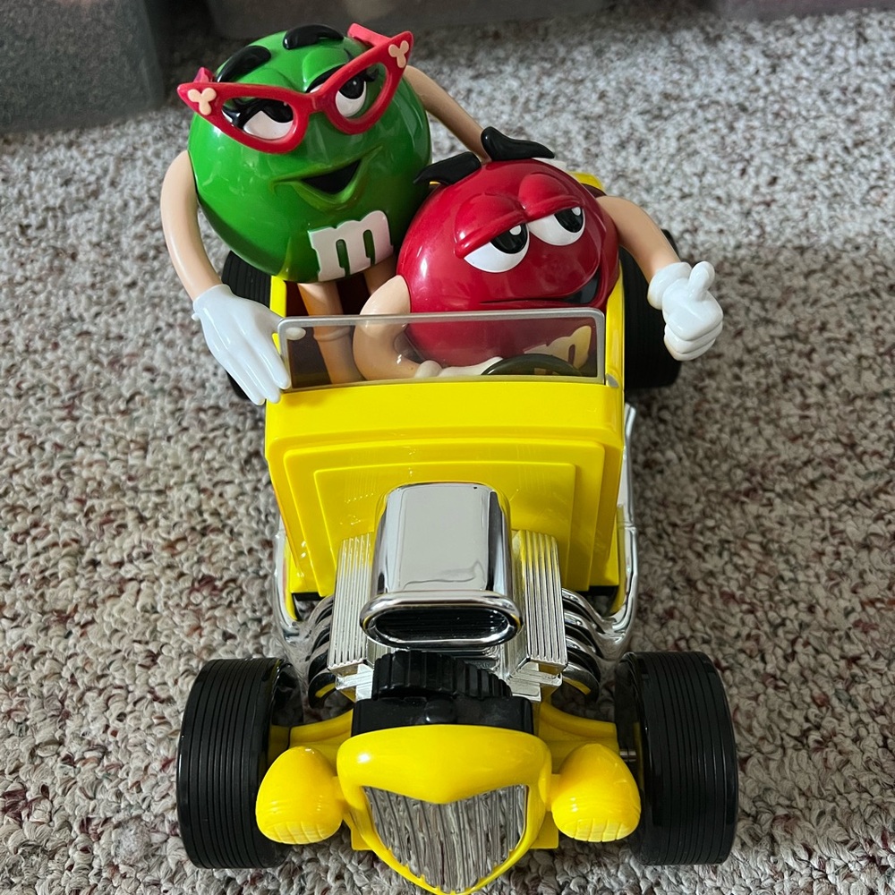 M&M's Red and Green Car Dispenser